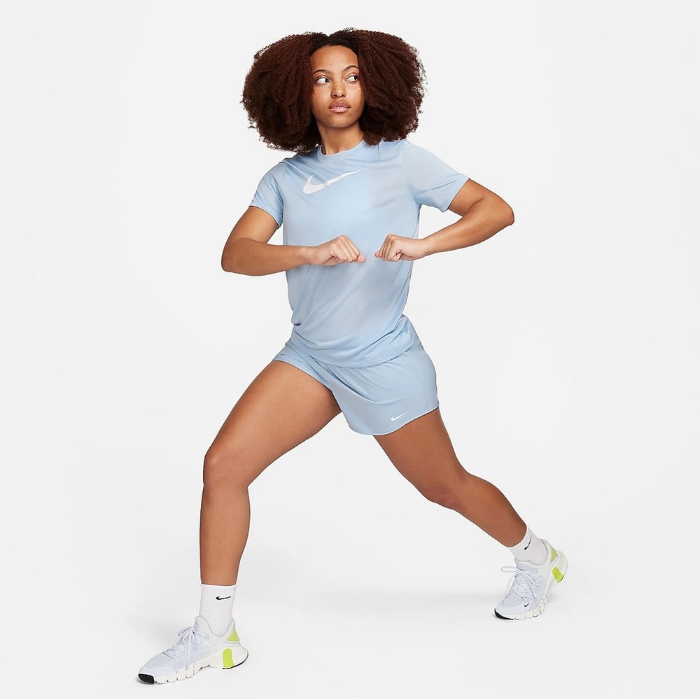 Nike dri fit, medium sweat waking tee